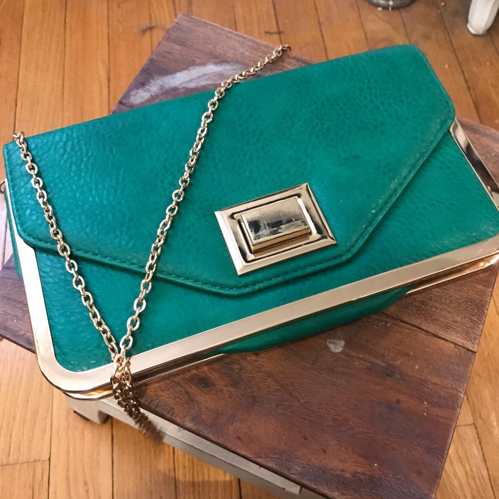 Green purse